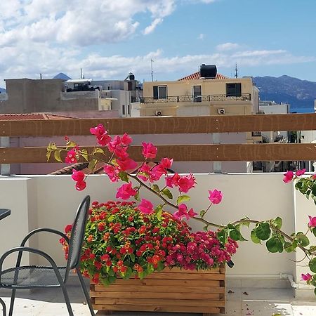Elegant Apartment In The Heart Of Heraklion Exterior foto