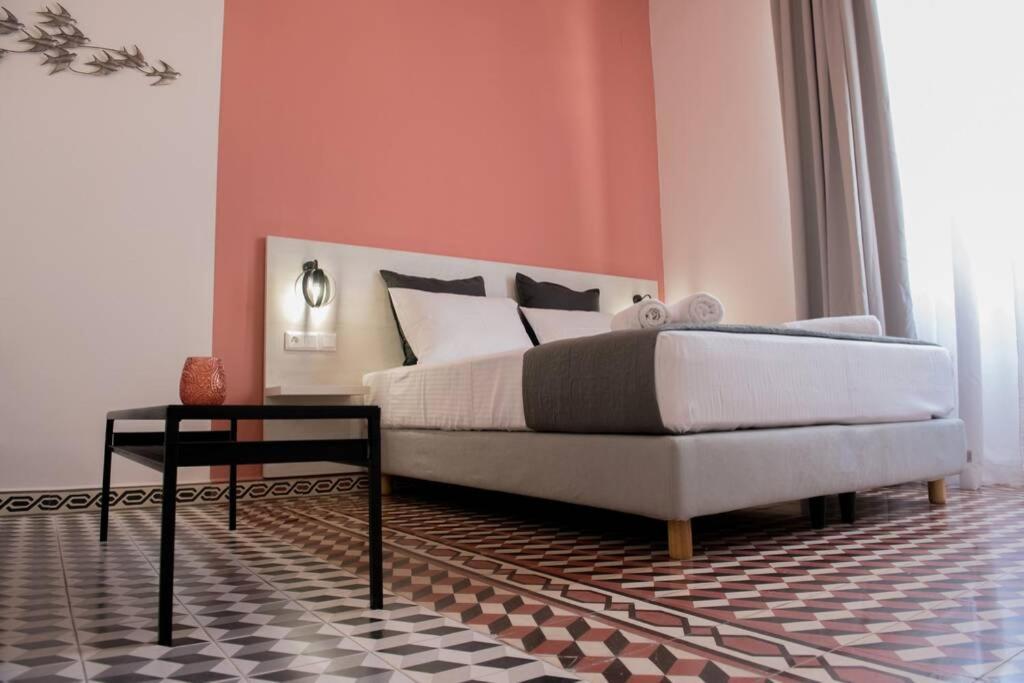 Elegant Apartment In The Heart Of Heraklion Exterior foto