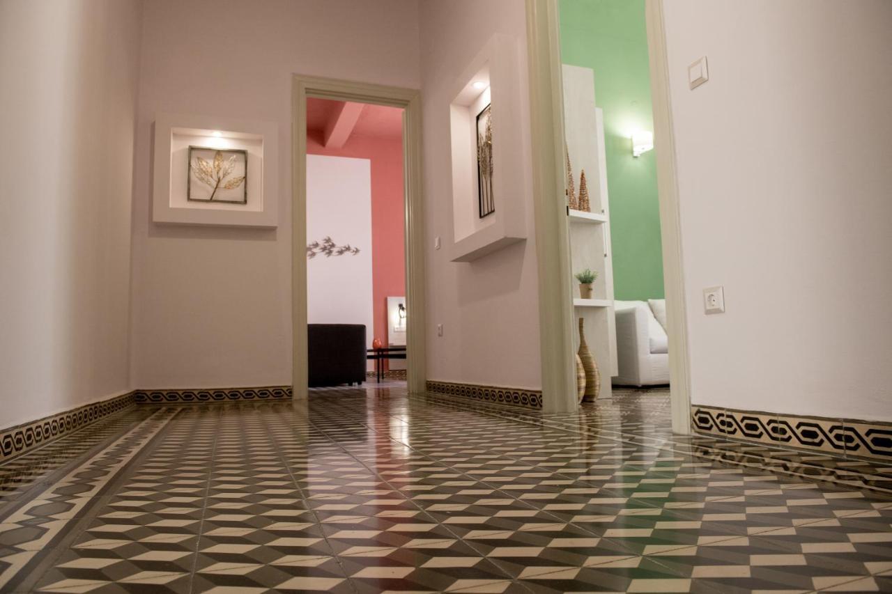 Elegant Apartment In The Heart Of Heraklion Exterior foto