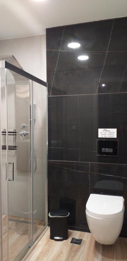 Elegant Apartment In The Heart Of Heraklion Exterior foto