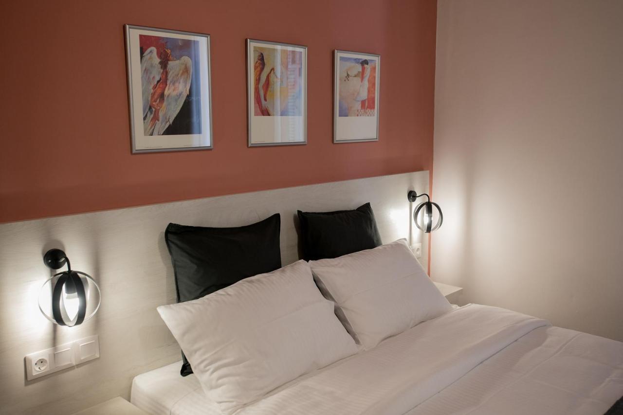 Elegant Apartment In The Heart Of Heraklion Exterior foto