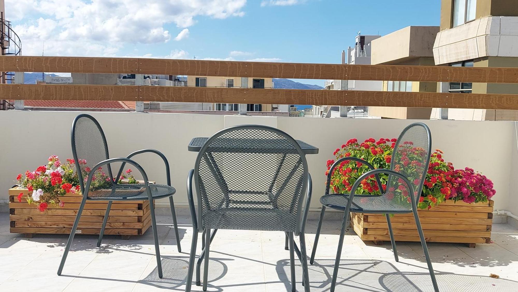 Elegant Apartment In The Heart Of Heraklion Exterior foto